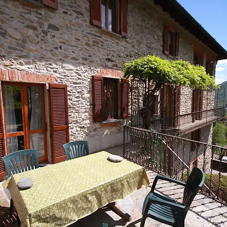 Family House Veronica Cadegliano Viconago